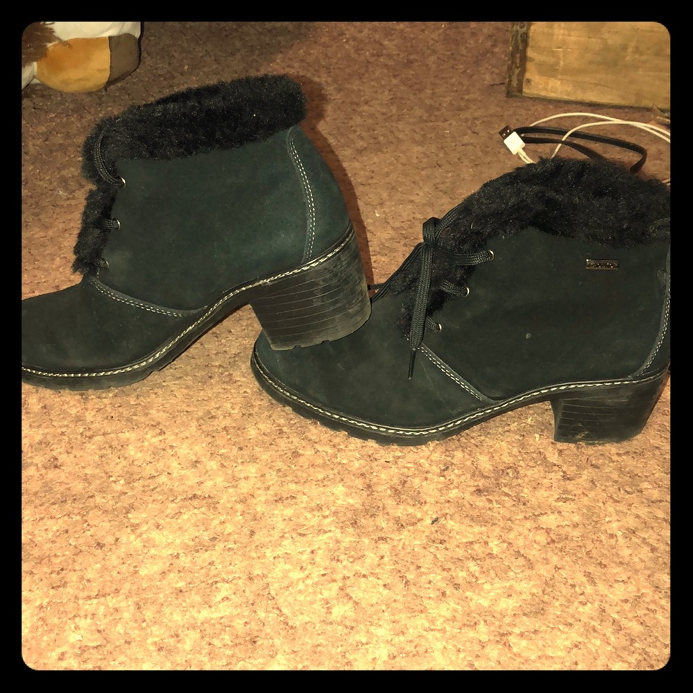 Nice winter heeled boots!